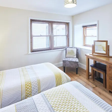 Host & - Sea Haven * Staithes