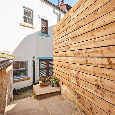 Host & - Sea Haven Staithes